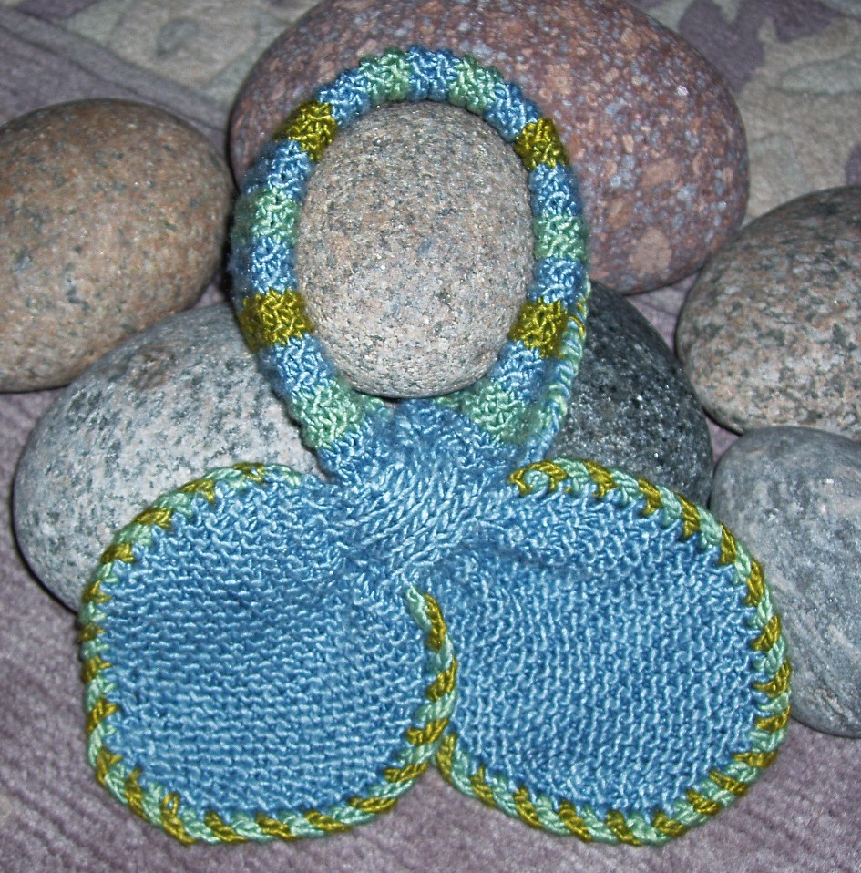 Traditional danish baby cap, baby's pull-through scarf with "leaves and stem" pattern and booties