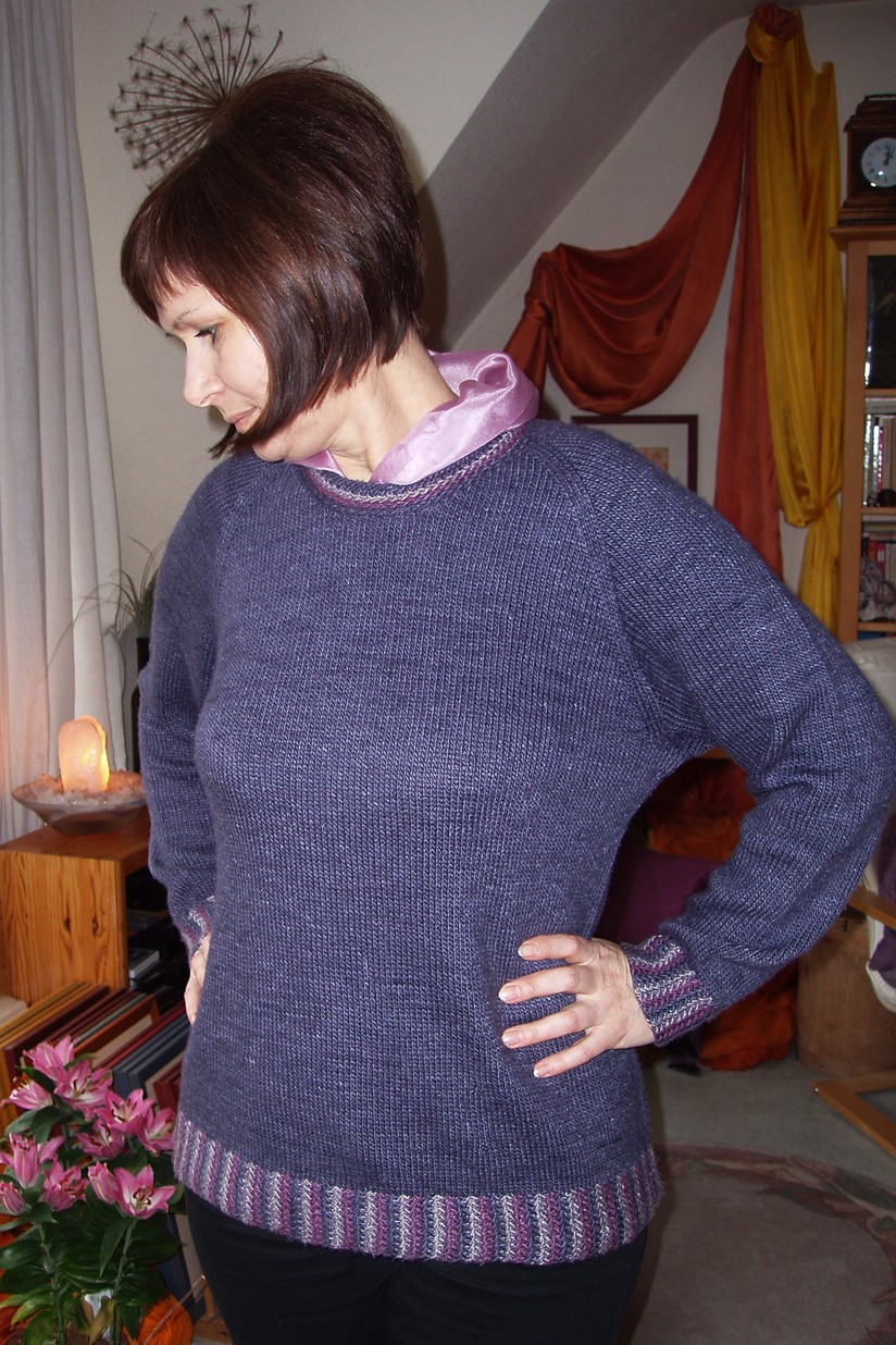 Lotte's Winter Combination - Vest and Sweater with borders in the Peruvian Weave-Knit pattern