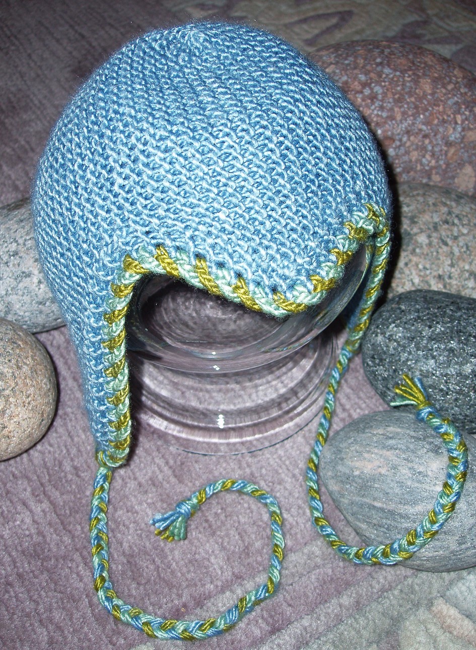 Traditional danish baby cap, baby's pull-through scarf with "leaves and stem" pattern and booties